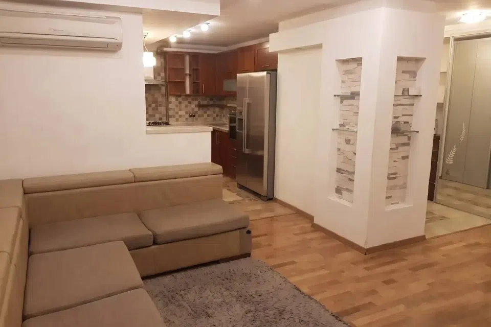 Продаётся 4-комнатная квартира, 80 м²