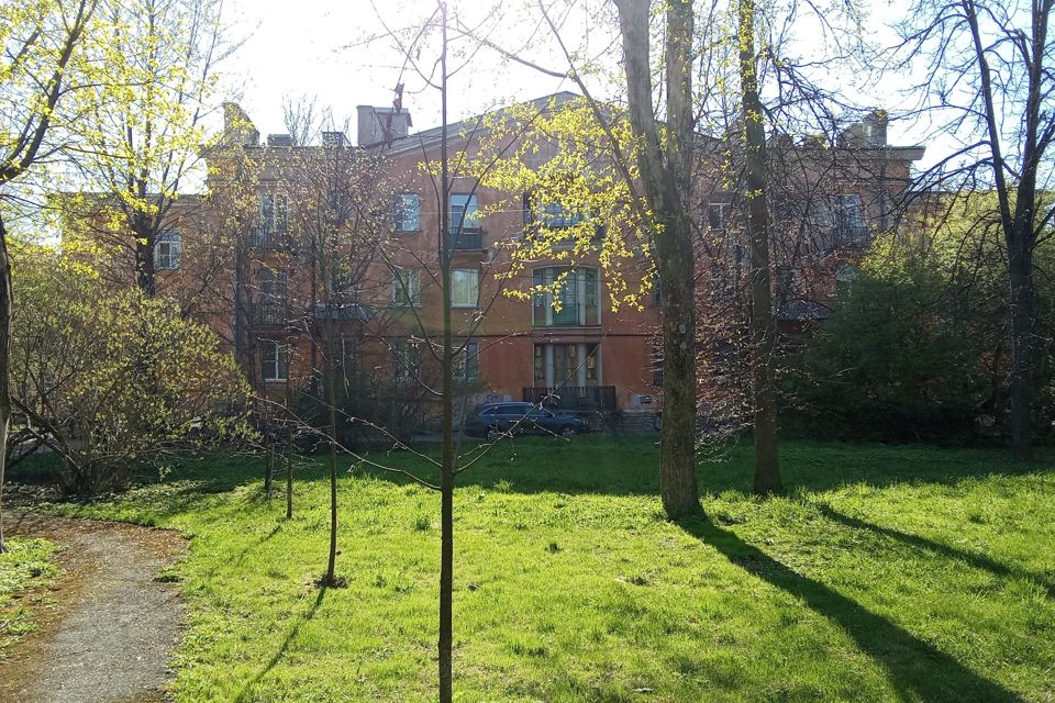 Продаётся 2-комнатная квартира, 73.2 м²