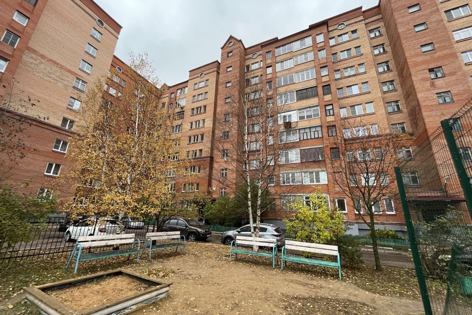 Продаётся 2-комнатная квартира, 74.8 м²