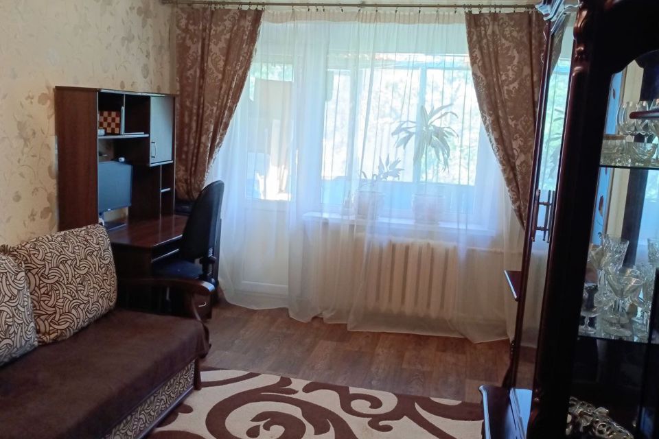 Продаётся 3-комнатная квартира, 54.5 м²