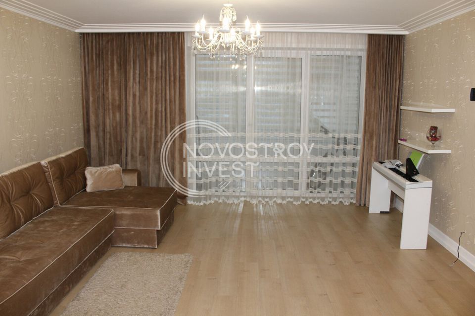 Продаётся 4-комнатная квартира, 112 м²