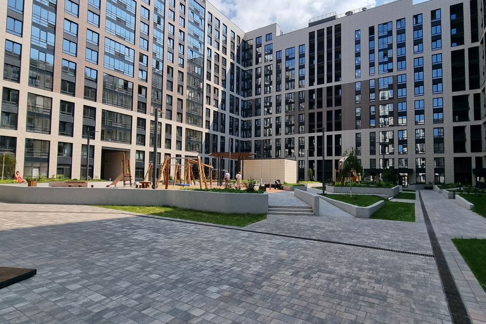 Продаётся 2-комнатная квартира, 71.84 м²