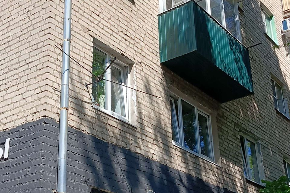 Продаётся 3-комнатная квартира, 42.2 м²