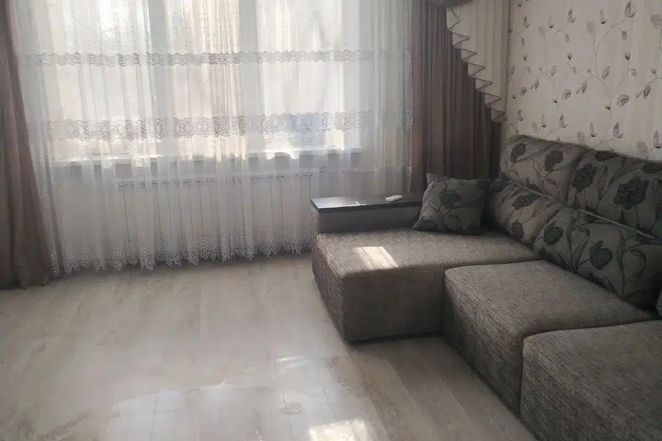 Продаётся 2-комнатная квартира, 55.6 м²