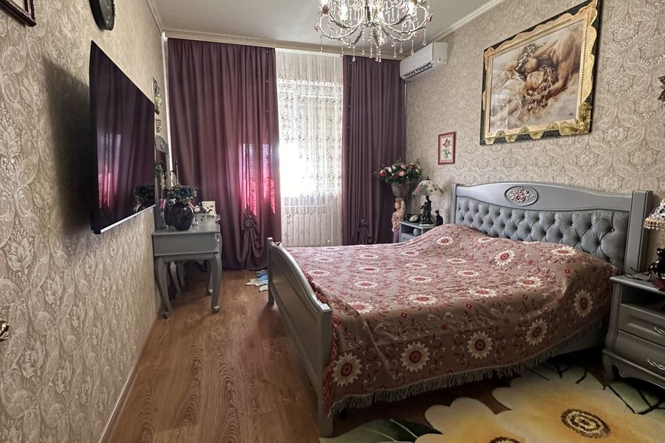 Продаётся 2-комнатная квартира, 71.2 м²
