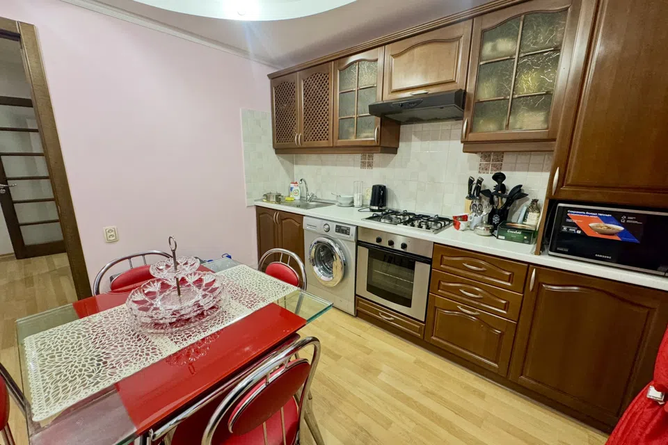 Продаётся 2-комнатная квартира, 61 м²