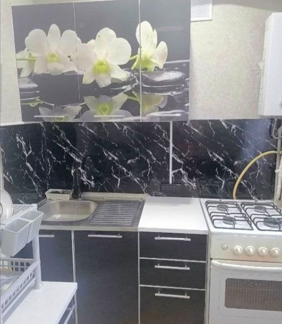 Сдаётся 4-комнатная квартира, 60 м²