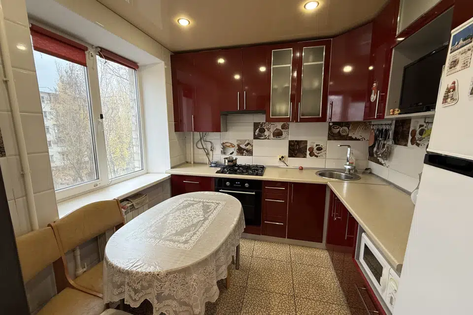 Продаётся 3-комнатная квартира, 61.4 м²