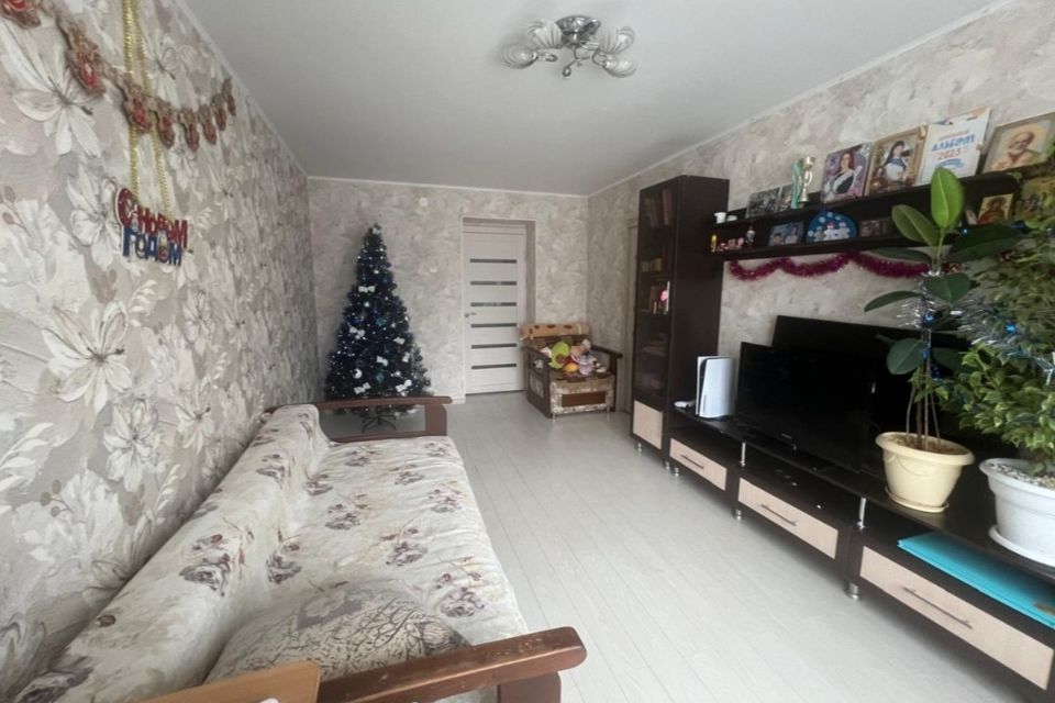 Продаётся 3-комнатная квартира, 60.7 м²