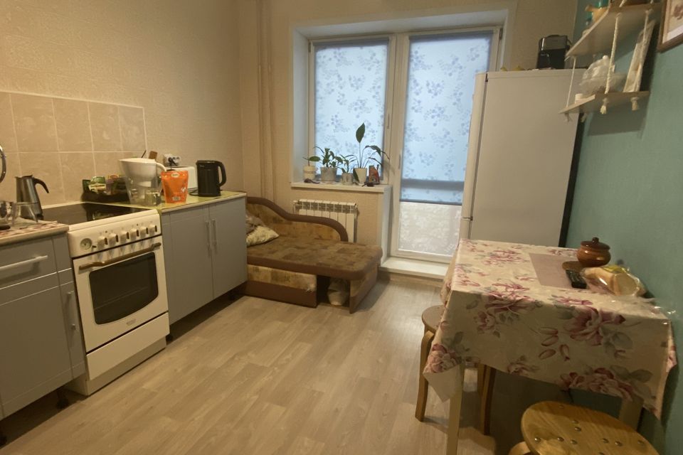 Продаётся 1-комнатная квартира, 37.4 м²