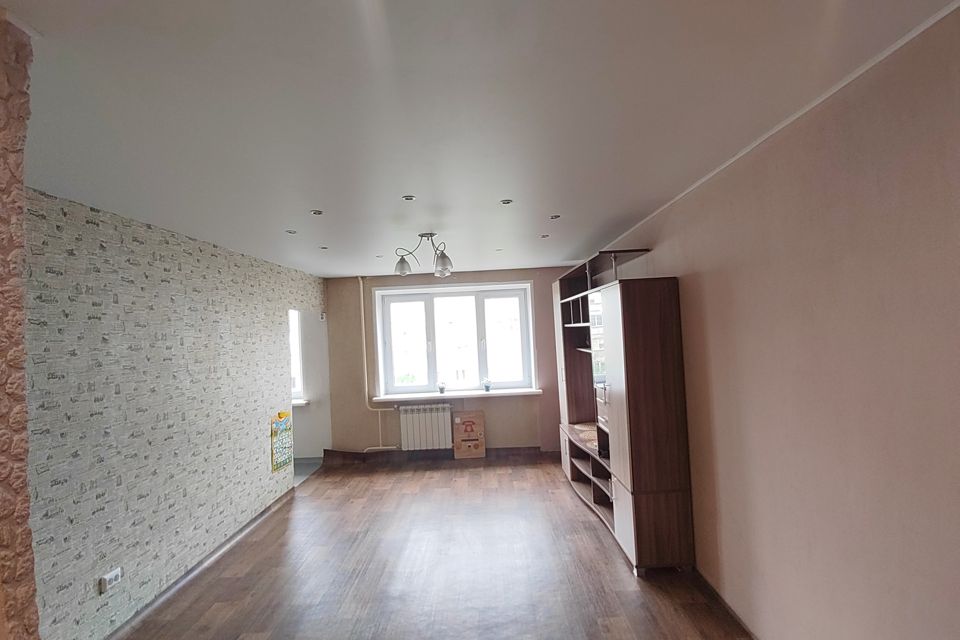 Продаётся 3-комнатная квартира, 63.5 м²