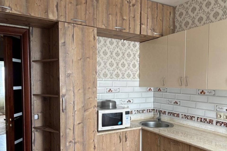Сдаётся 2-комнатная квартира, 55 м²