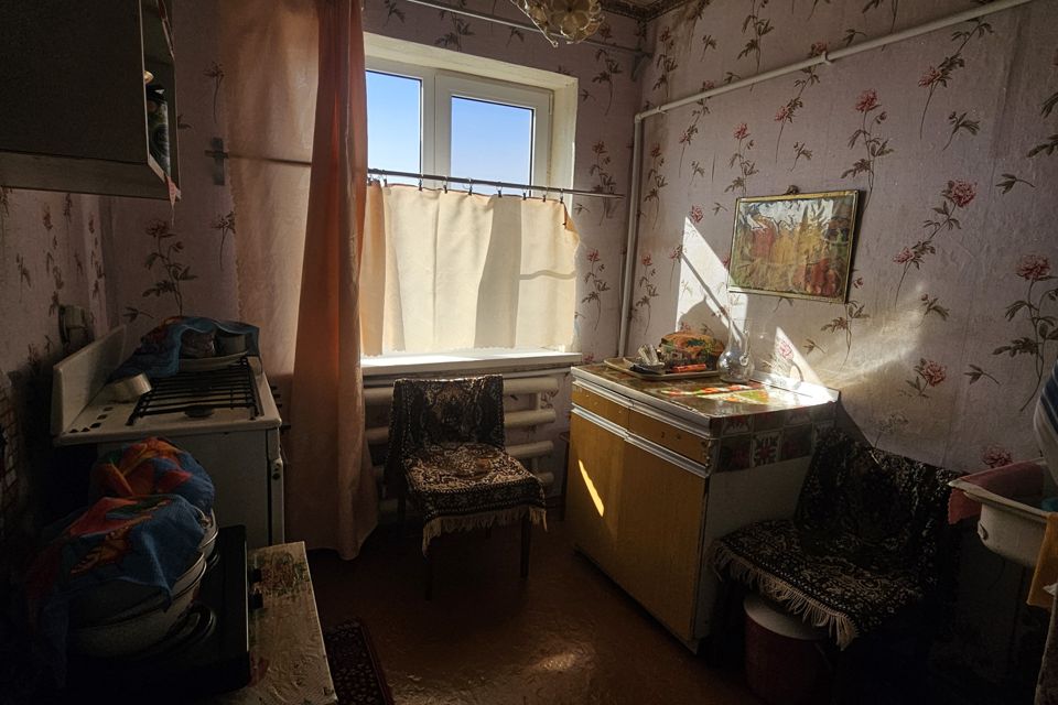 Продаётся 4-комнатная квартира, 61.1 м²