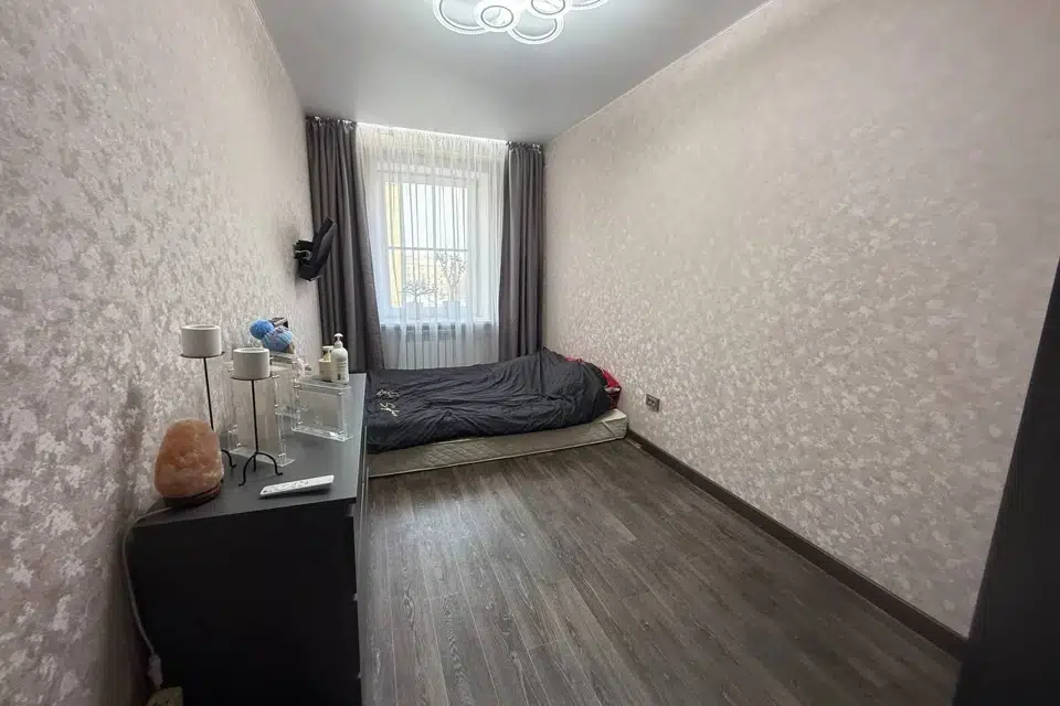 Продаётся 3-комнатная квартира, 56.8 м²