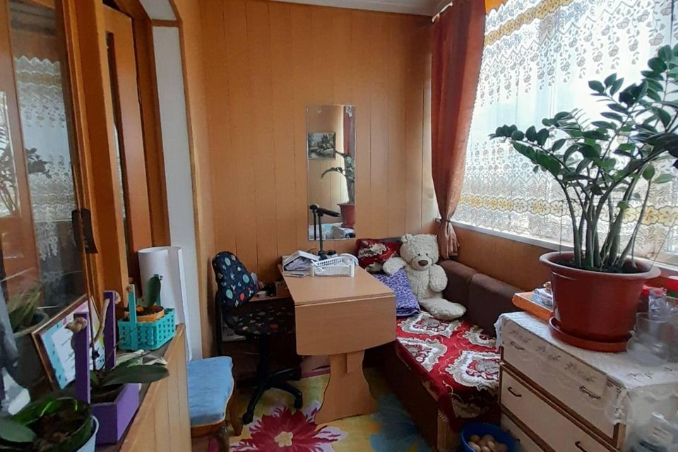 Продаётся 3-комнатная квартира, 102 м²