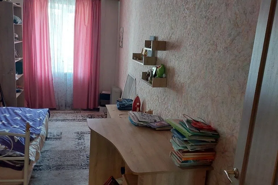 Продаётся 3-комнатная квартира, 56 м²