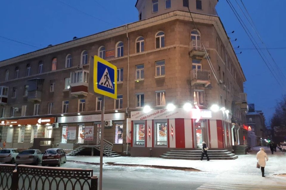 Продаётся 2-комнатная квартира, 73.2 м²