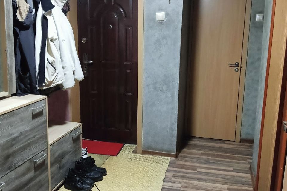Продаётся 4-комнатная квартира, 59.2 м²