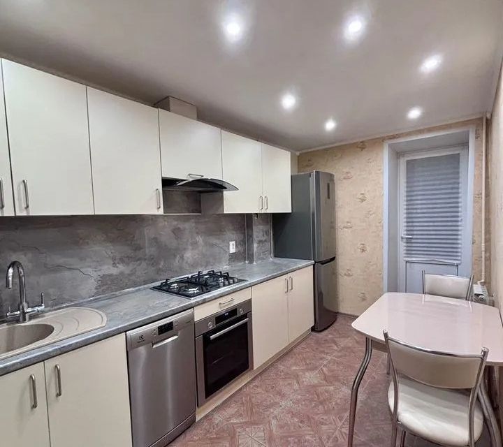 Продаётся 3-комнатная квартира, 63.1 м²