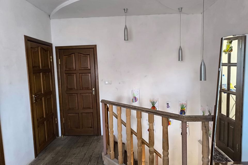 Продаётся 2-этажный дом, 170 м²