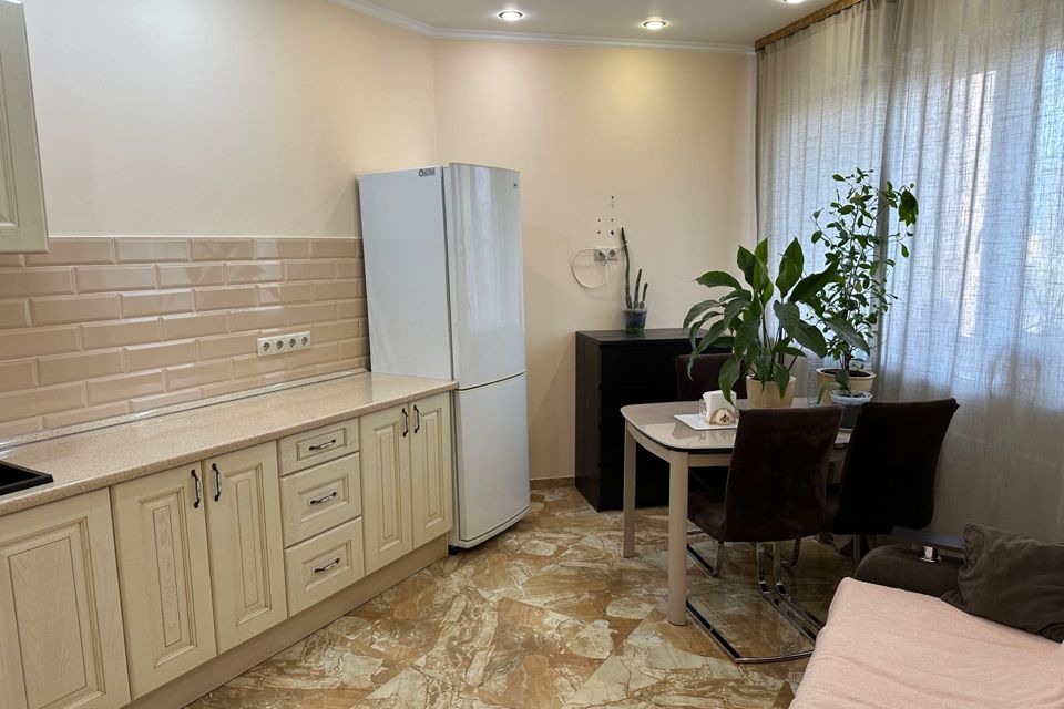 Продаётся 1-комнатная квартира, 45.2 м²