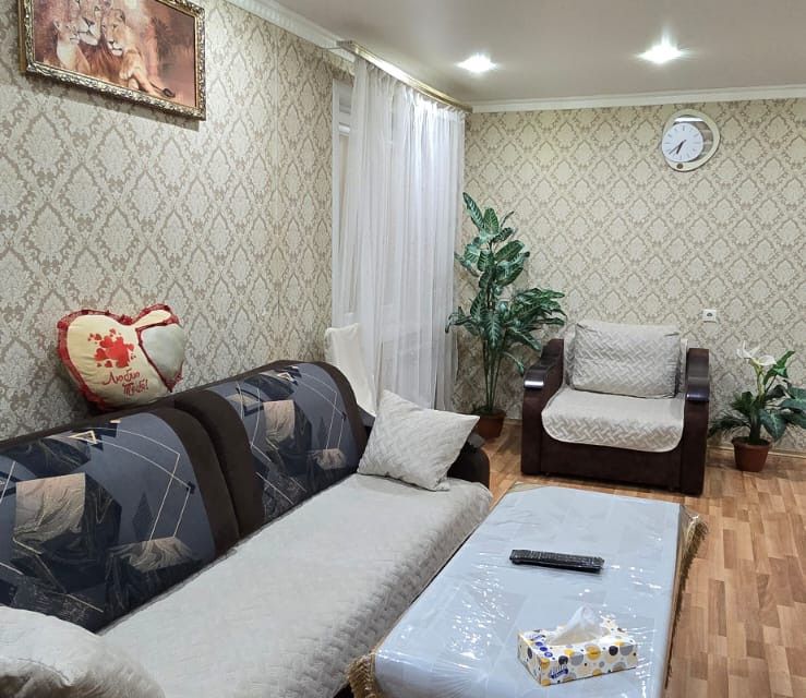 Продаётся 2-комнатная квартира, 42.8 м²