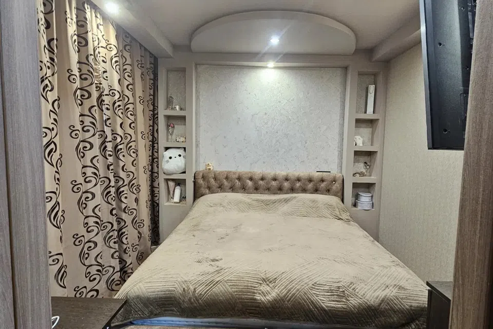 Продаётся 3-комнатная квартира, 49.8 м²
