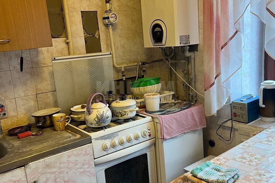 Продаётся 4-комнатная квартира, 76 м²