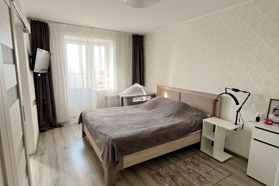 Продаётся 1-комнатная квартира, 42 м²
