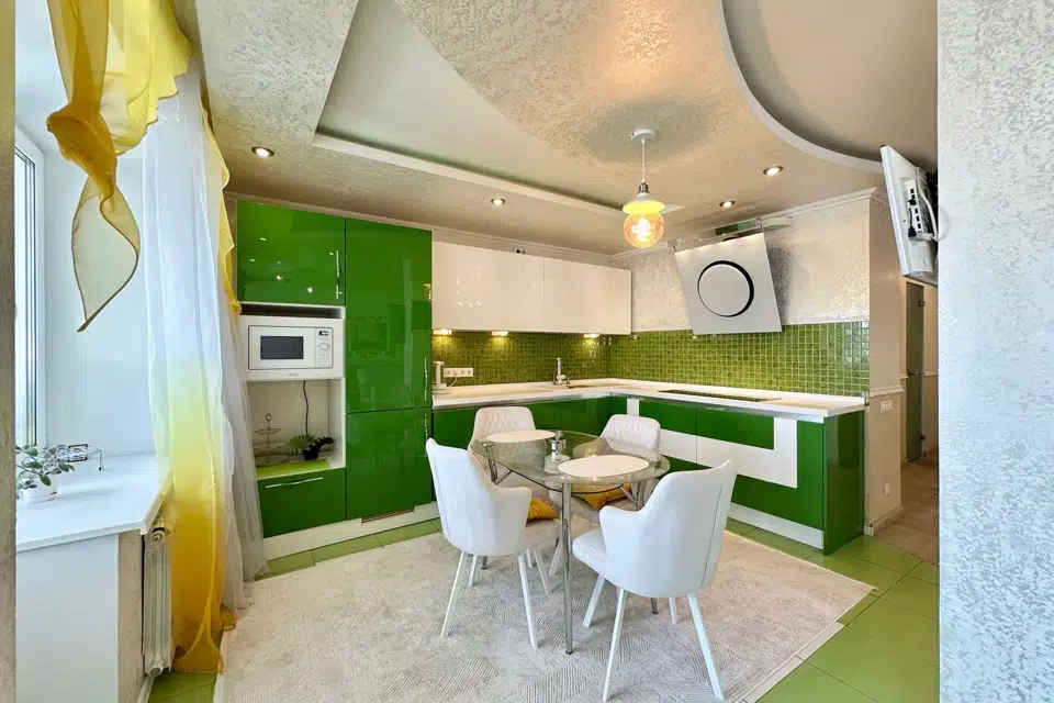 Продаётся 2-комнатная квартира, 82.5 м²