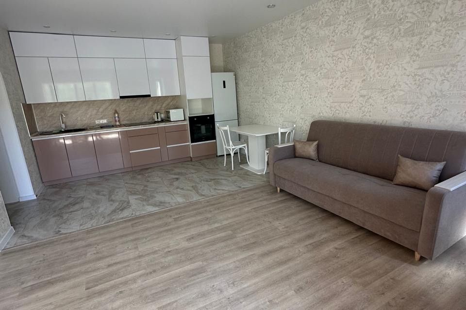 Сдаётся 2-комнатная квартира, 55 м²
