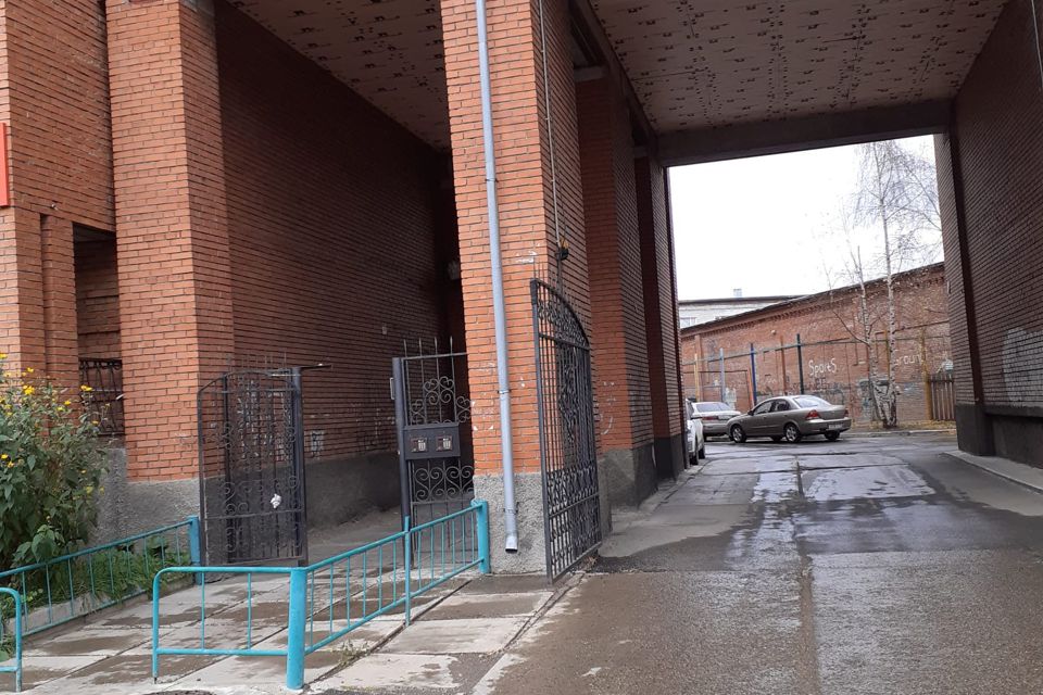Продаётся 2-комнатная квартира, 80 м²