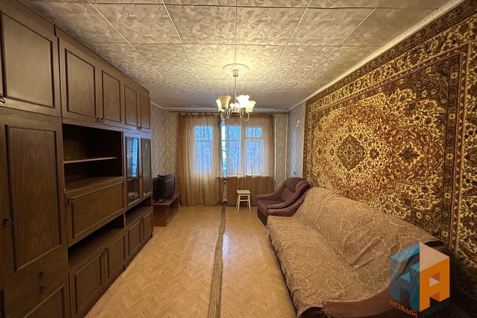 Продаётся 3-комнатная квартира, 60.4 м²