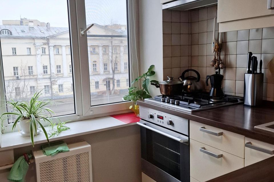 Продаётся 3-комнатная квартира, 58 м²