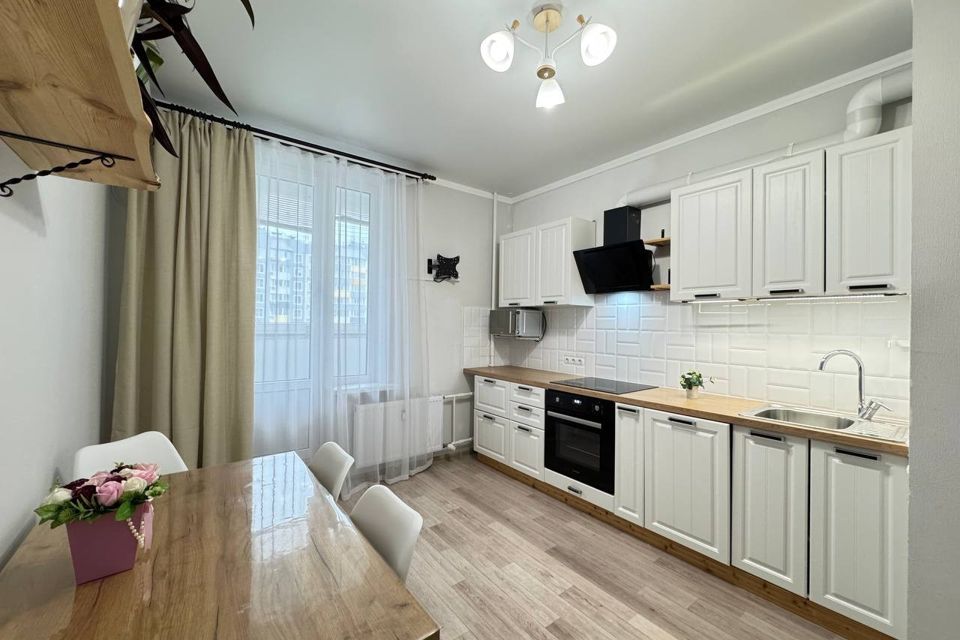 Продаётся 2-комнатная квартира, 56 м²