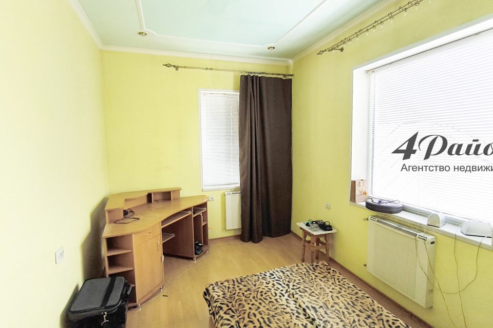 Продаётся 2-этажный дом, 170 м²