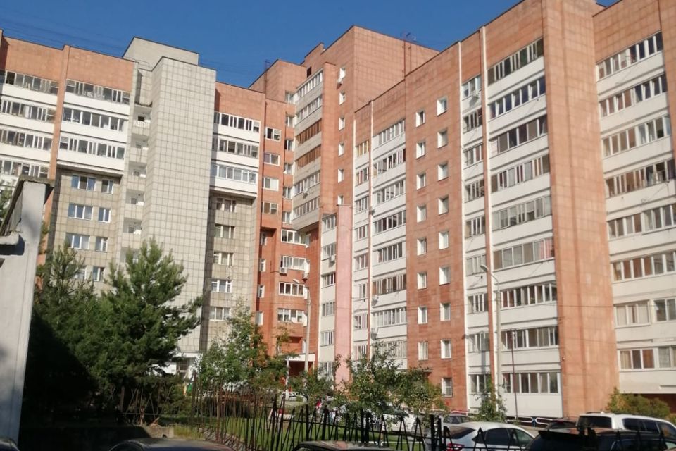 Продаётся 3-комнатная квартира, 60.9 м²