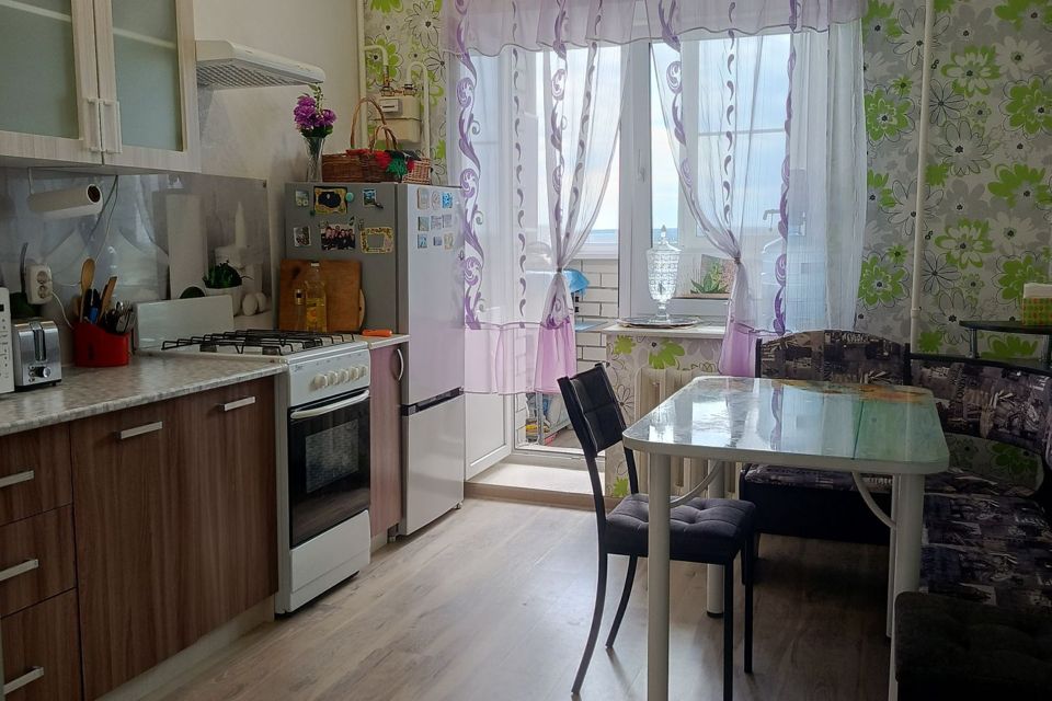 Продаётся 1-комнатная квартира, 37.9 м²