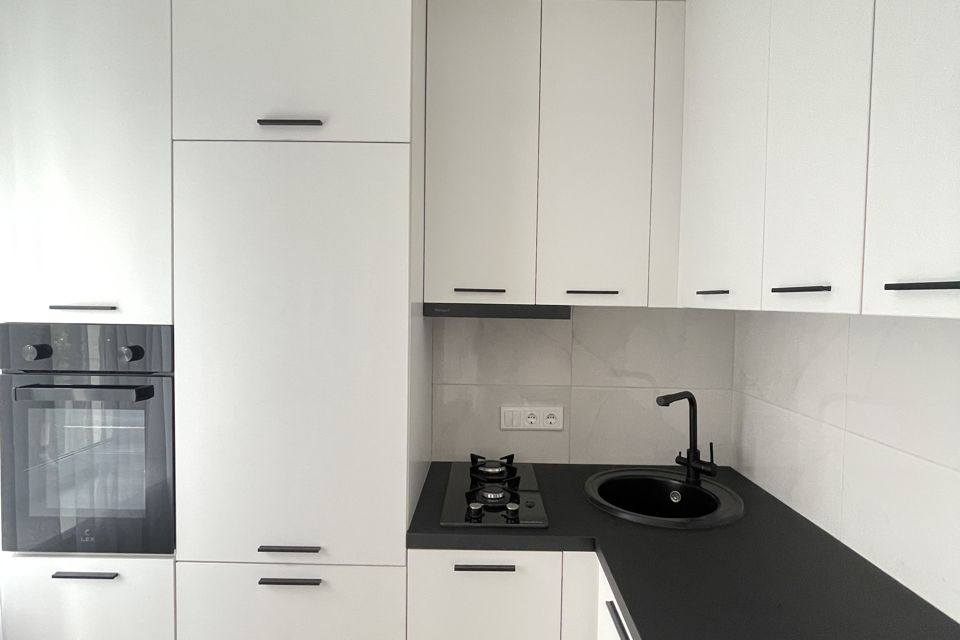Продаётся 1-комнатная квартира, 30.8 м²