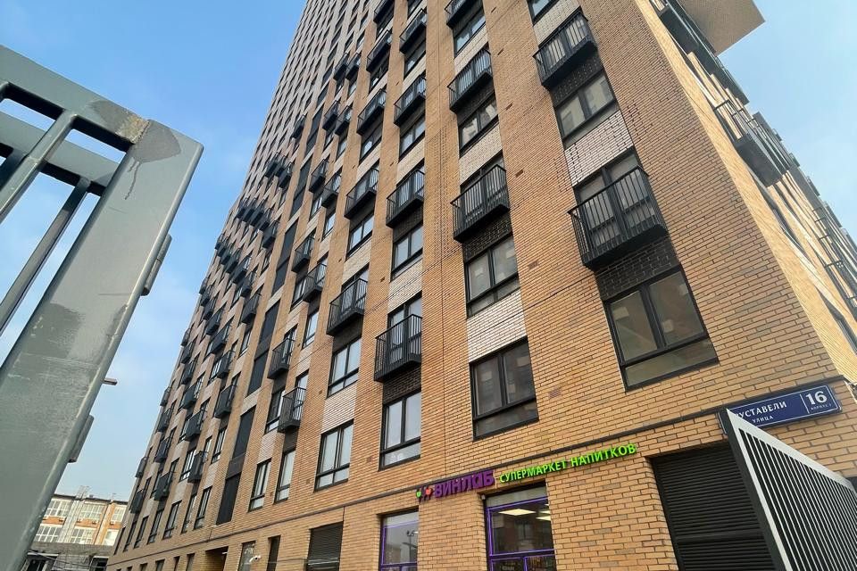 Продаётся 1-комнатная квартира, 38 м²