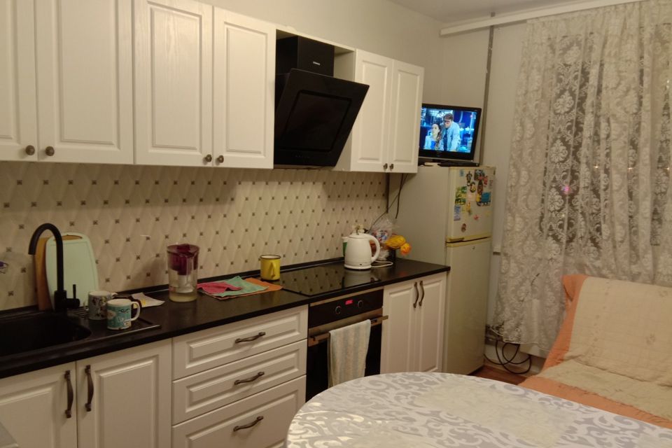 Продаётся 1-комнатная квартира, 37.2 м²