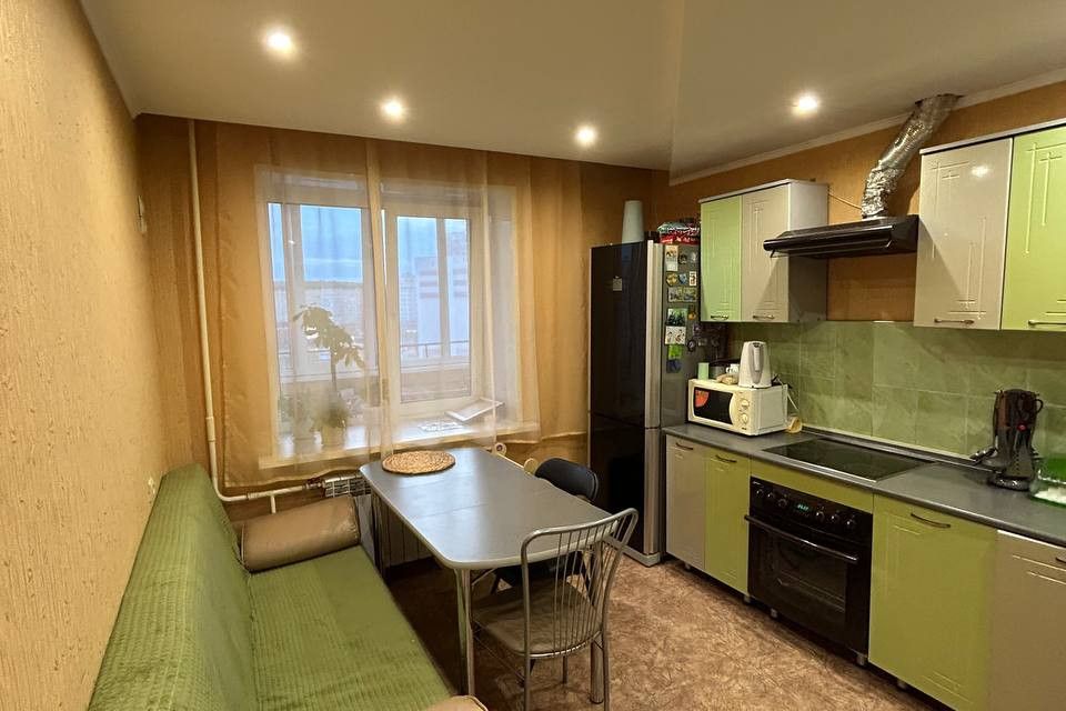 Продаётся 1-комнатная квартира, 43.3 м²