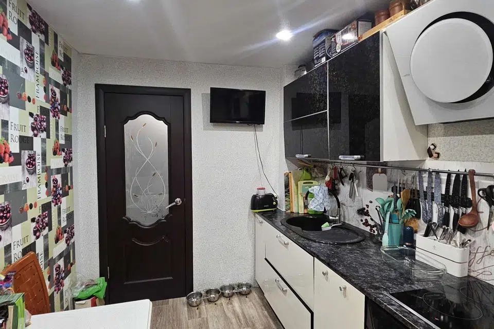 Продаётся 3-комнатная квартира, 65.8 м²