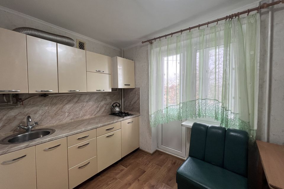 Продаётся 1-комнатная квартира, 37.2 м²