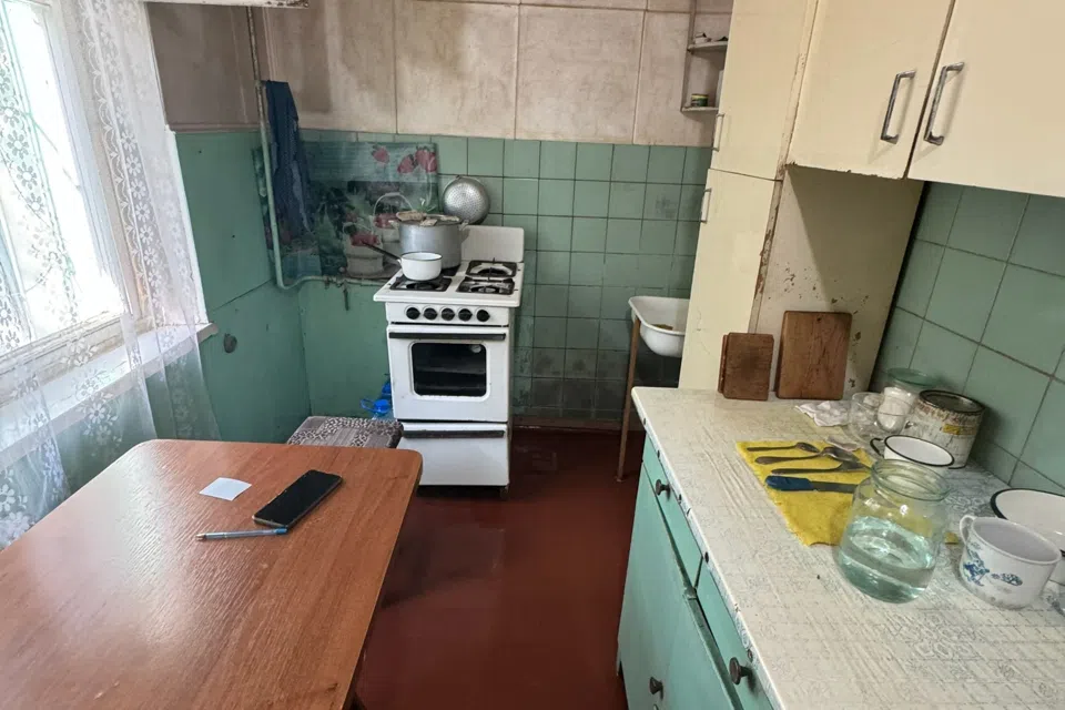 Продаётся 3-комнатная квартира, 43.8 м²