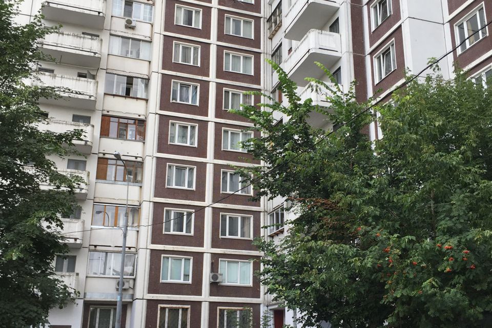 Продаётся 4-комнатная квартира, 97.5 м²