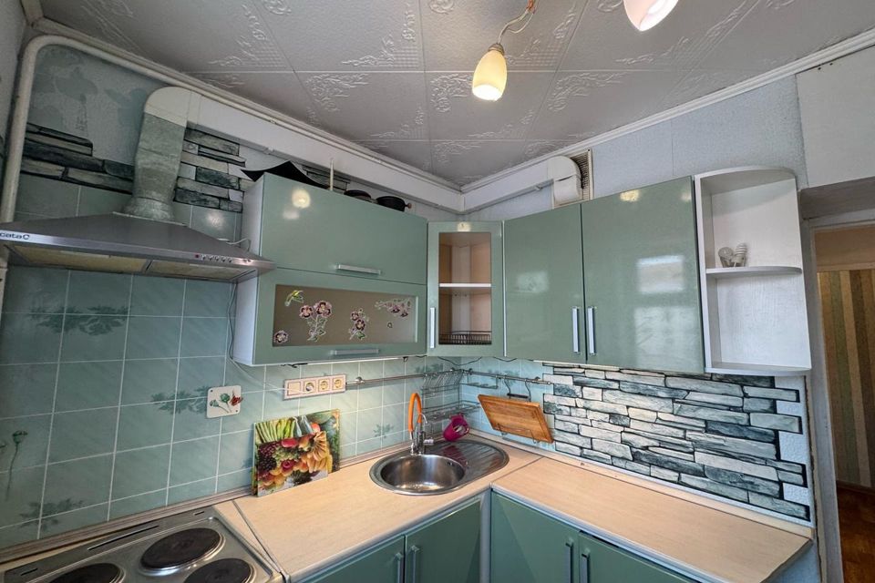 Продаётся 3-комнатная квартира, 58.2 м²