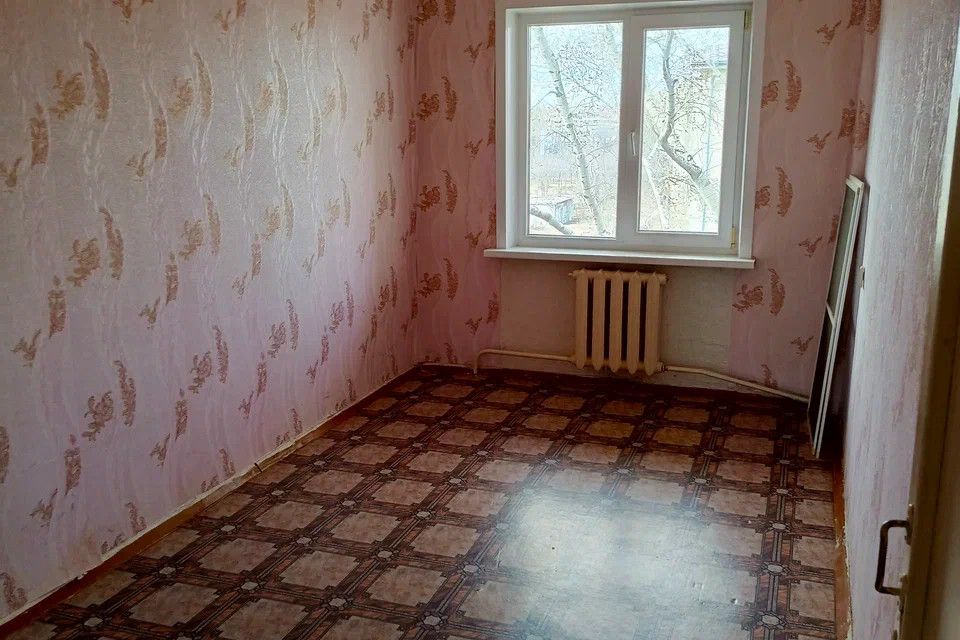 Продаётся 3-комнатная квартира, 58.3 м²