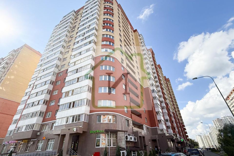 Продаётся 1-комнатная квартира, 43.9 м²