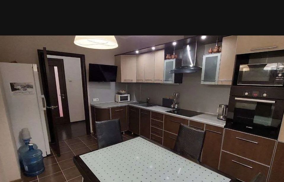 Сдаётся 1-комнатная квартира, 52 м²